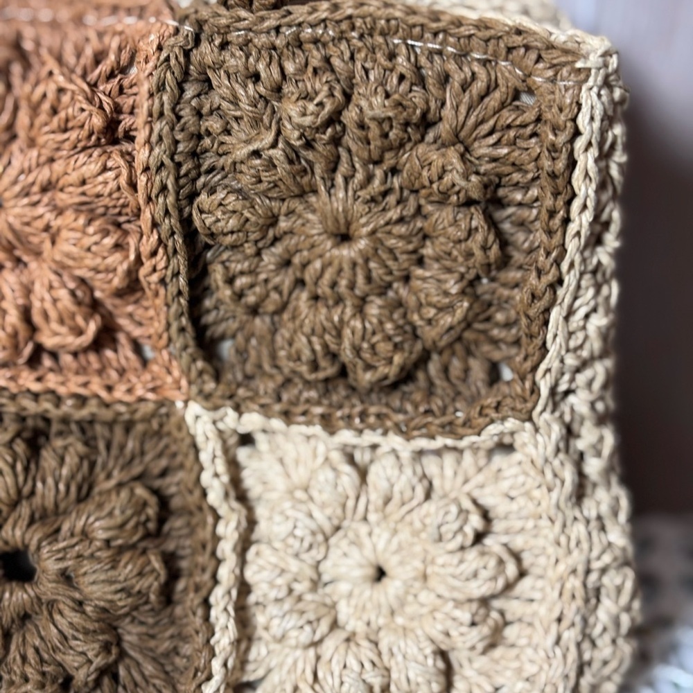 Nine West Vintage Y2K Crochet Floral Tote Bag Cream and Brown - Picture 5 of 11